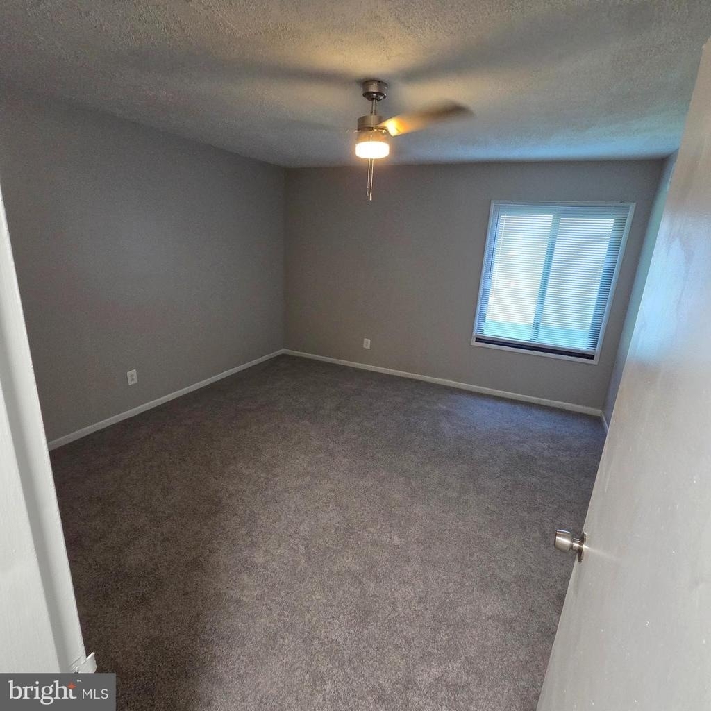 10108 Campus Way S - Photo 7