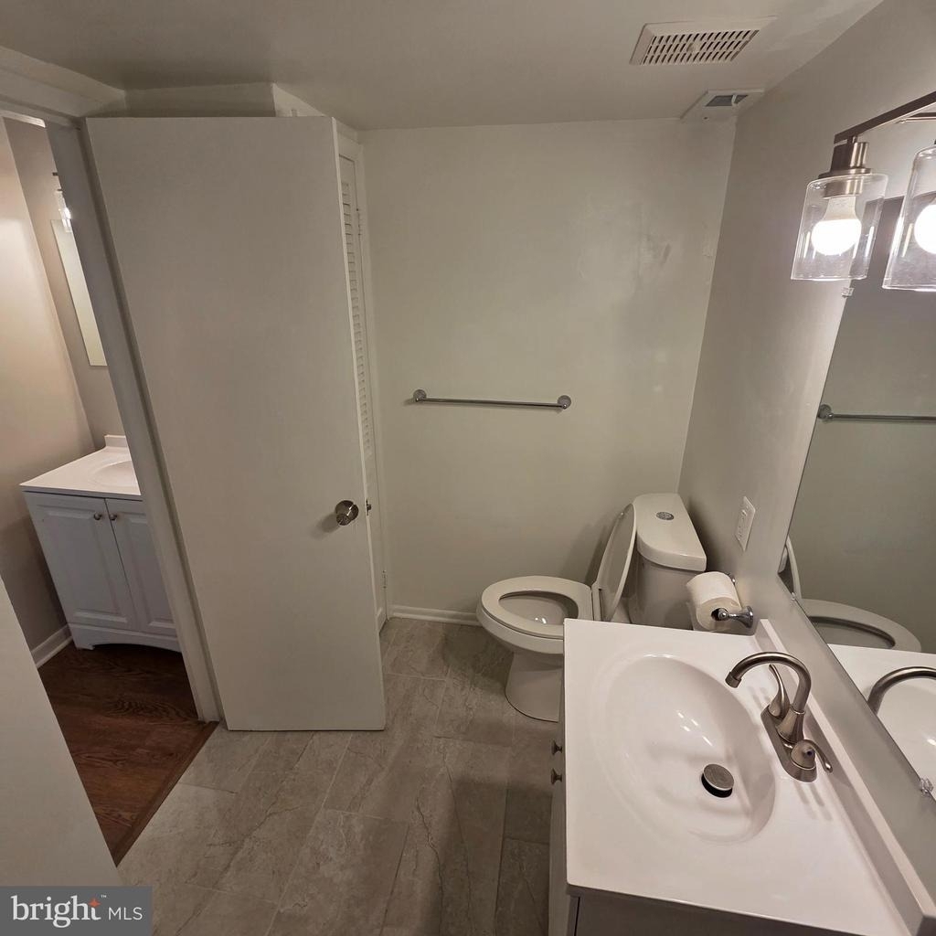 10108 Campus Way S - Photo 11