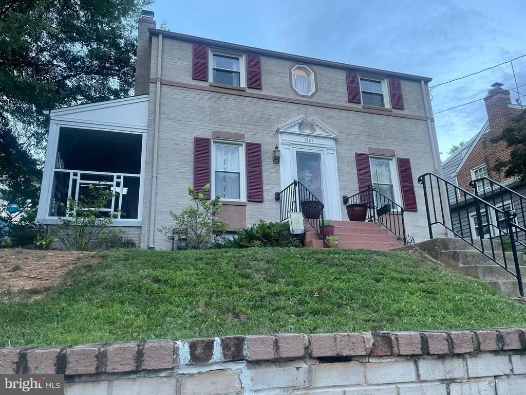 3101 63rd Avenue - Photo 0