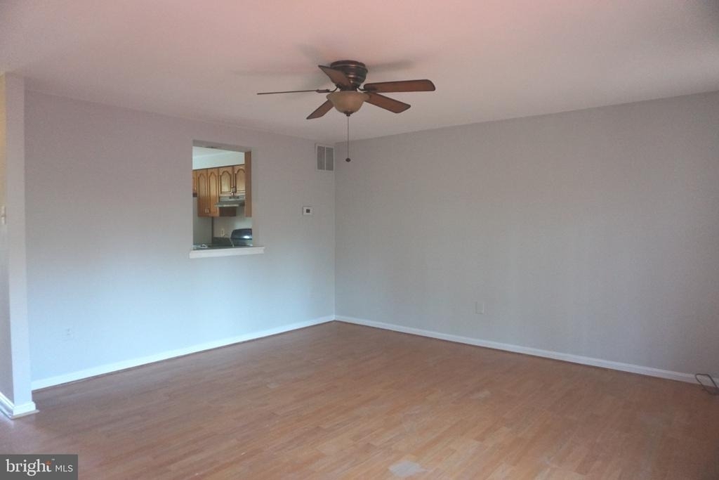 19 Shady Spring Place - Photo 8