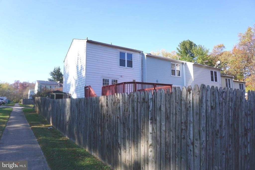 19 Shady Spring Place - Photo 32