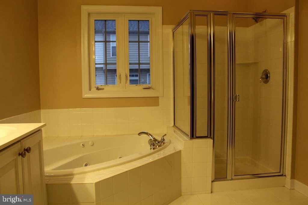 1503 Regent Manor Court - Photo 4