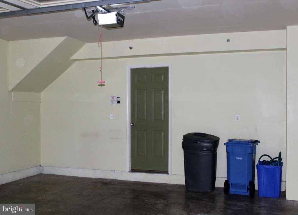 1503 Regent Manor Court - Photo 10