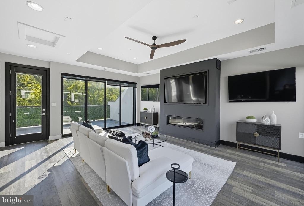 8215 River Road - Photo 20