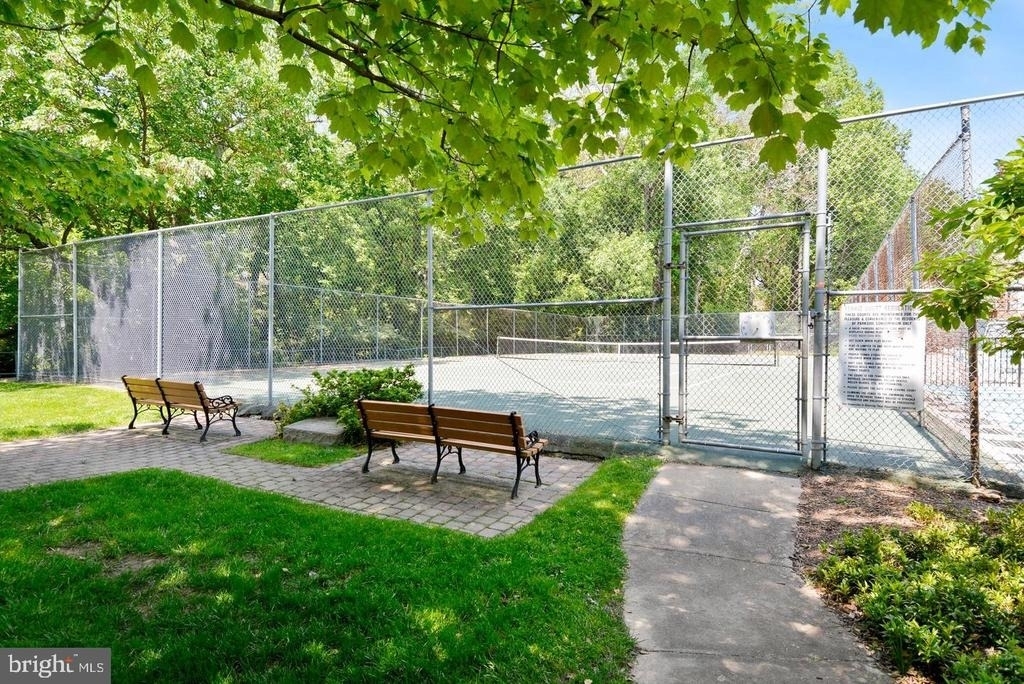10636 Montrose Avenue - Photo 37