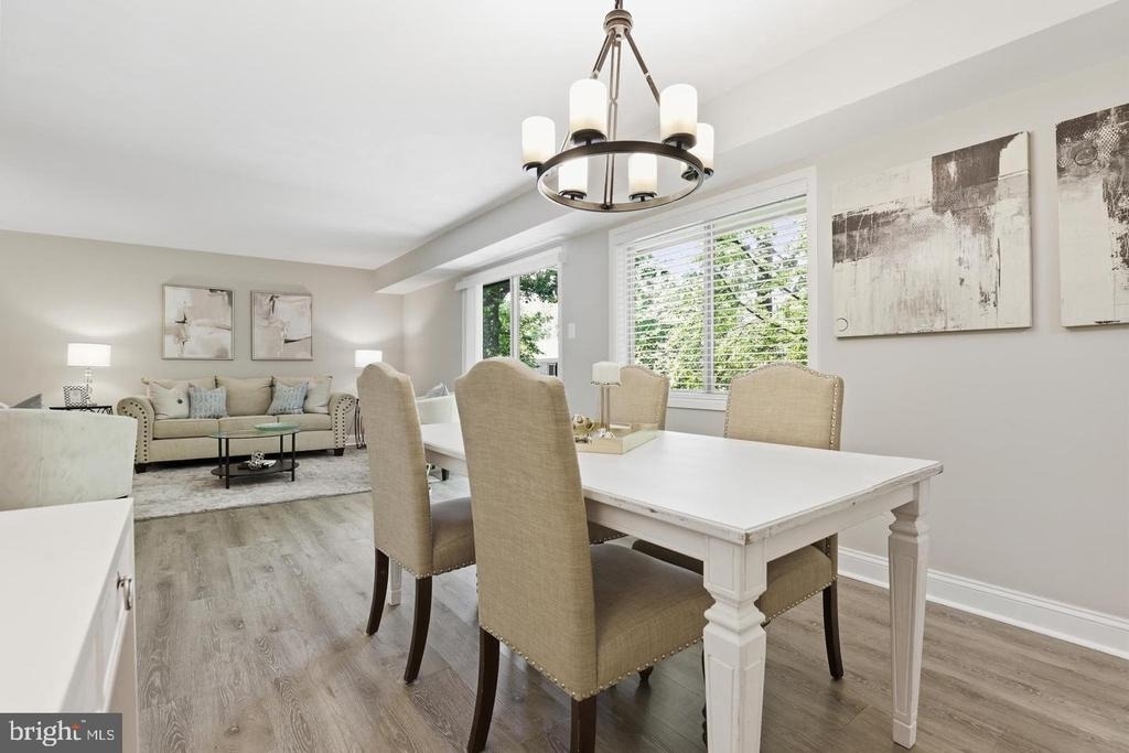10636 Montrose Avenue - Photo 3