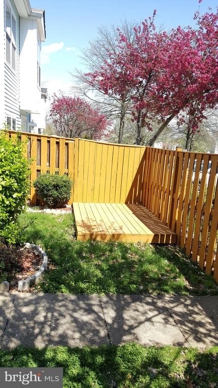 2939 Shepperton Terrace - Photo 27