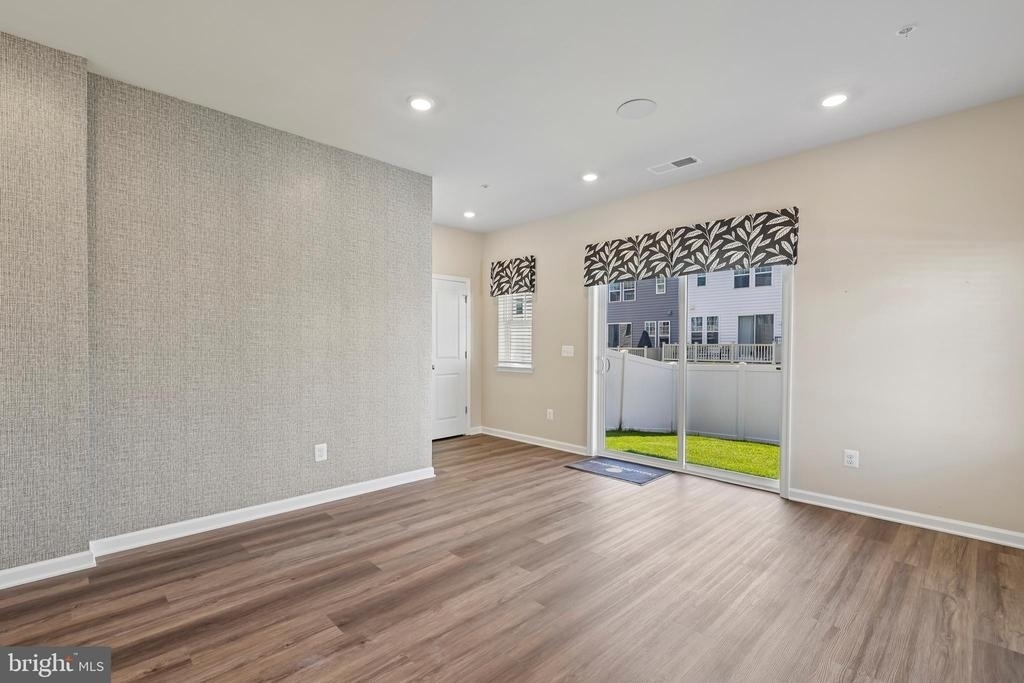 26401 Sir Jamie Terrace - Photo 31