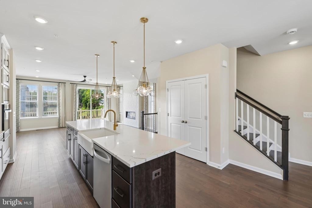 26401 Sir Jamie Terrace - Photo 12