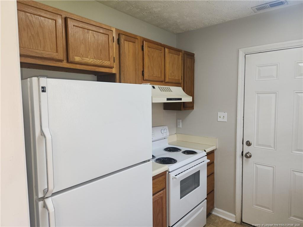 5598 Quietwood Place - Photo 3
