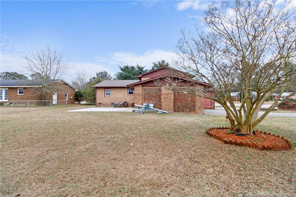 612 Freda Court - Photo 36