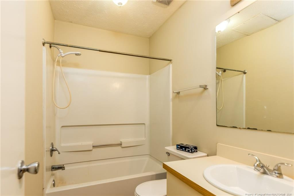 1018 Wood Creek Drive - Photo 11