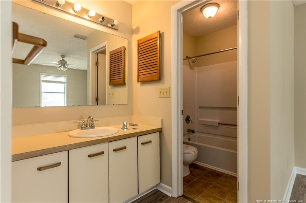1018 Wood Creek Drive - Photo 10