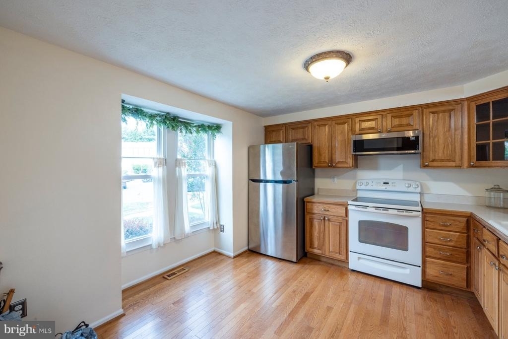 7510 Summer Blossom Lane Sw - Photo 2