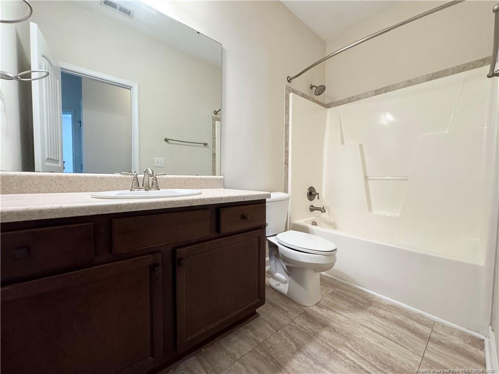 1012 Ronald Reagan Drive - Photo 9