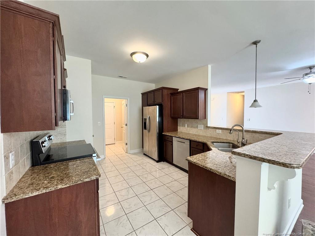1012 Ronald Reagan Drive - Photo 7