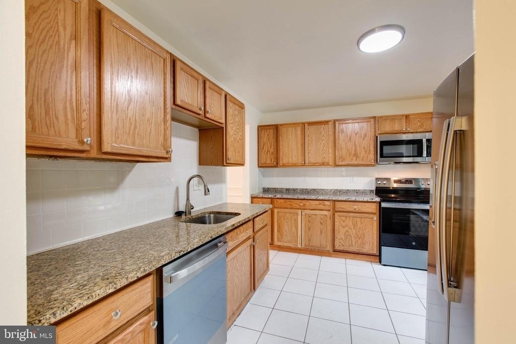 5461 Enberend Terrace - Photo 7