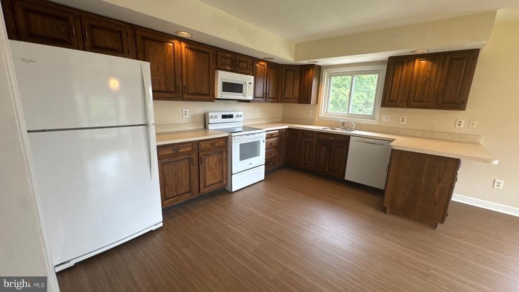 3229 Sharp Road - Photo 5