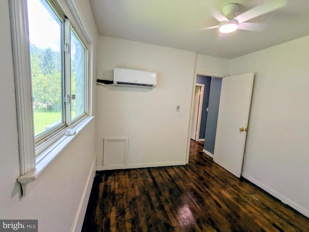 2225 Williams Drive - Photo 3