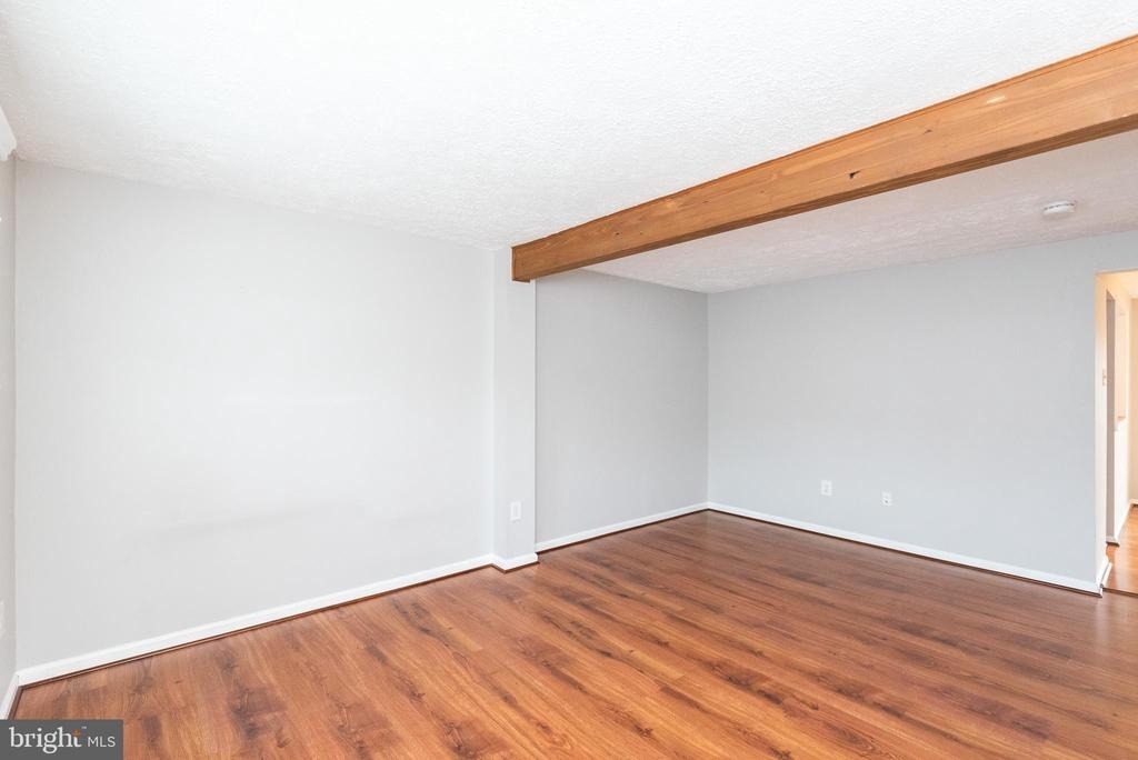 3348 Raccoon Court - Photo 5