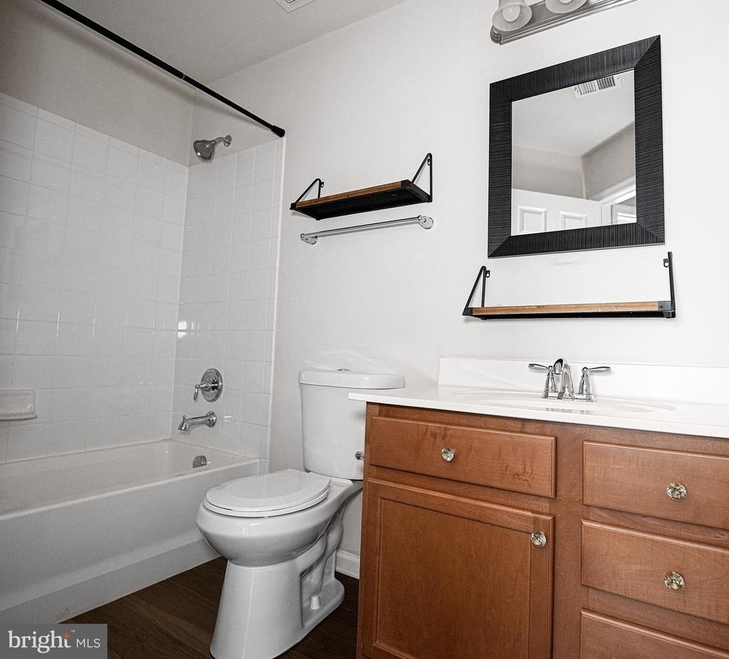 403 Train Court - Photo 18