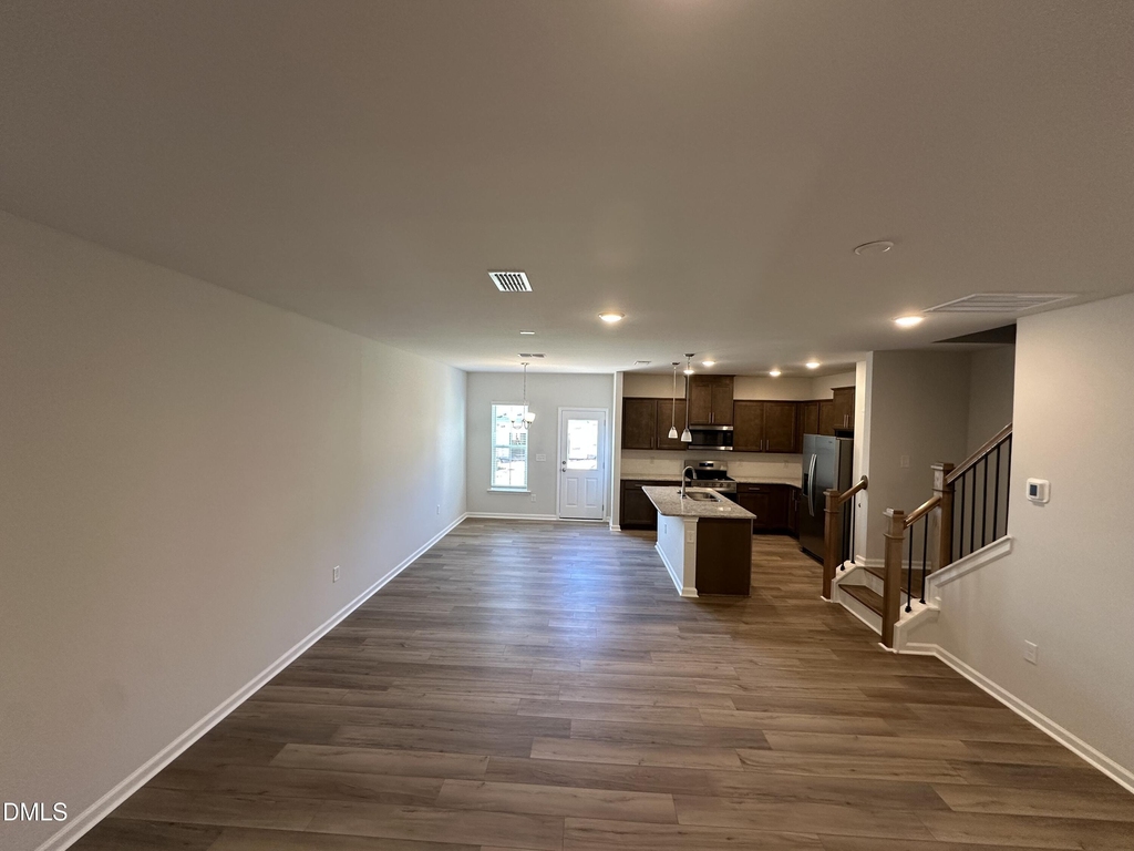 262 Ravenscraig Park Place - Photo 3