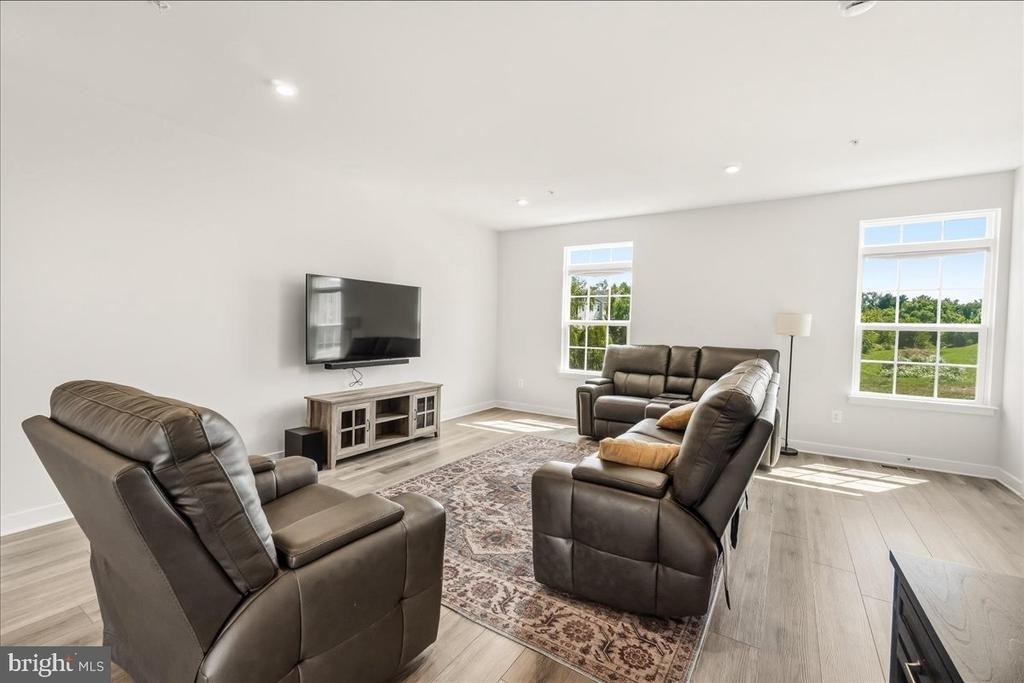 1403 Wilmer Park Lane - Photo 8