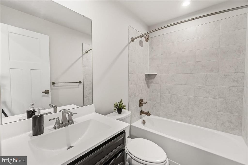 1403 Wilmer Park Lane - Photo 16