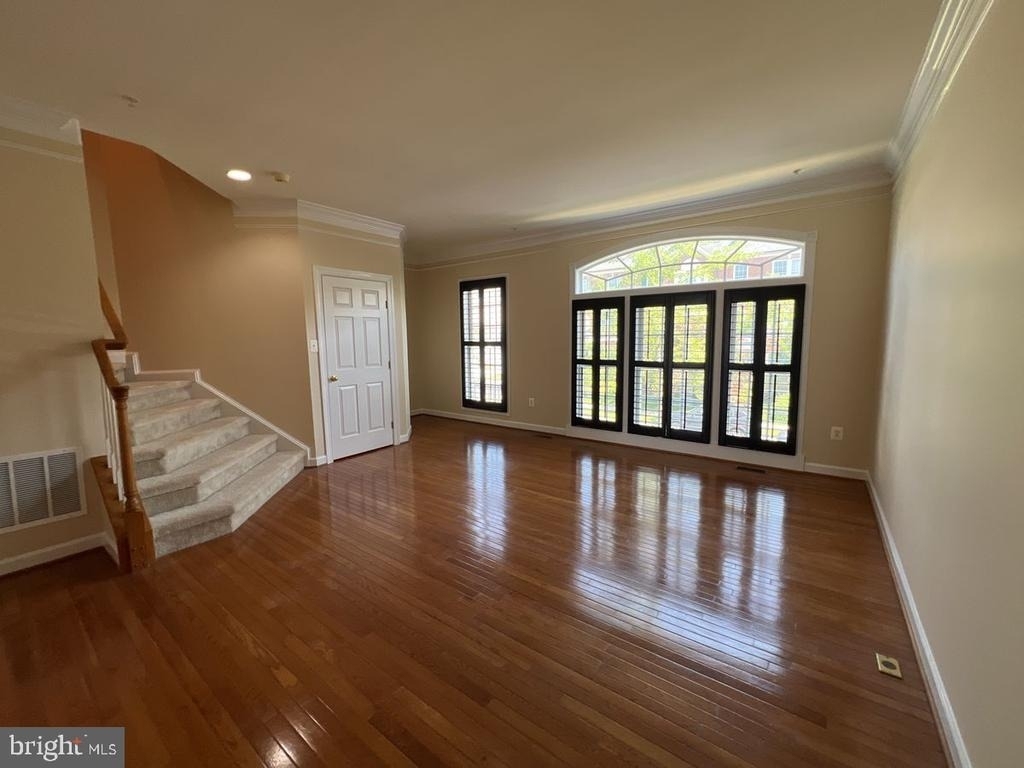 3922 Shawfield Lane - Photo 2