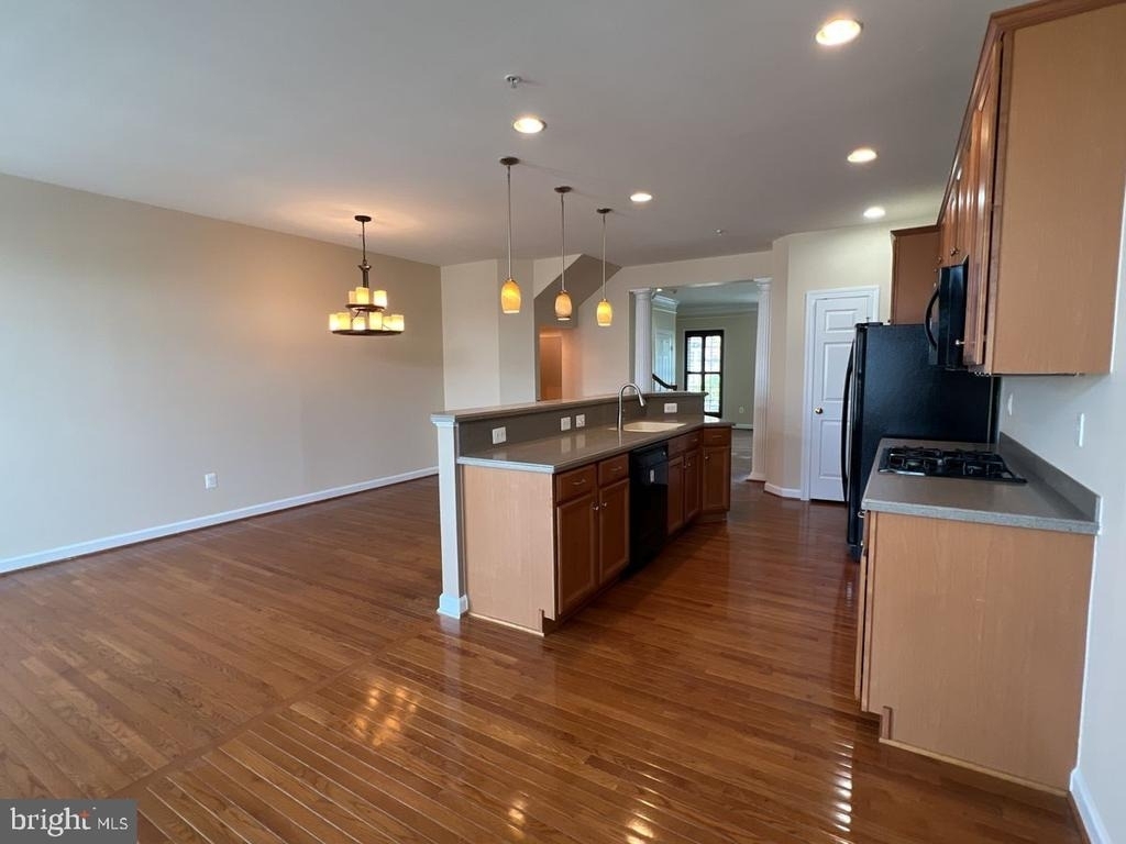 3922 Shawfield Lane - Photo 5