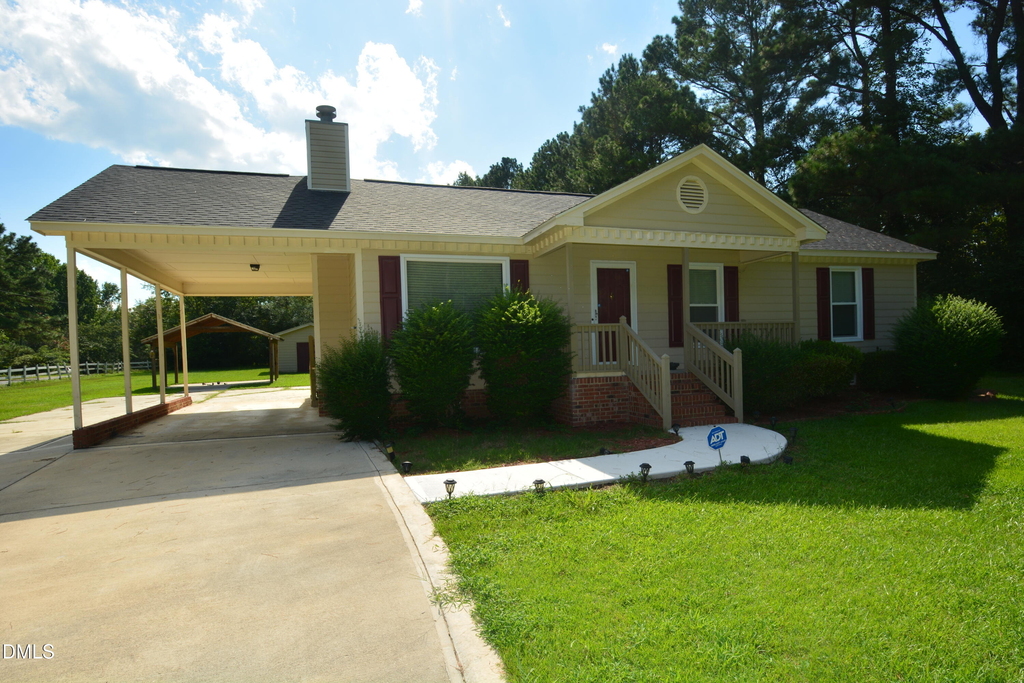 1352 Little Devine Road - Photo 0
