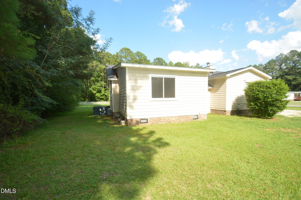 1352 Little Devine Road - Photo 17