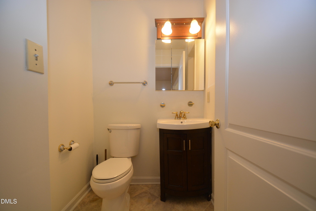 1352 Little Devine Road - Photo 8