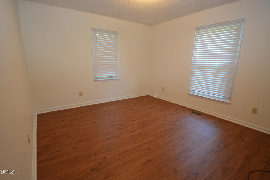 1352 Little Devine Road - Photo 6
