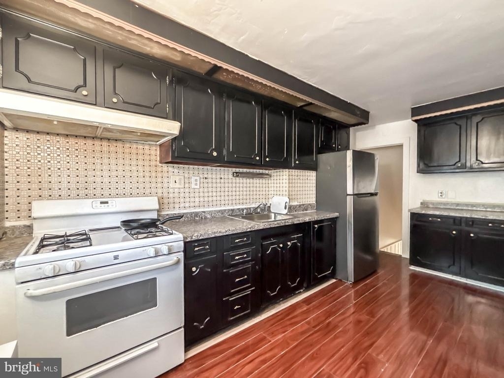 8607 Chestnut Oak Road - Photo 2