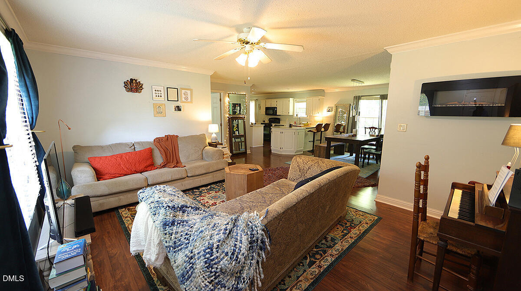 1610 Marly Drive - Photo 2