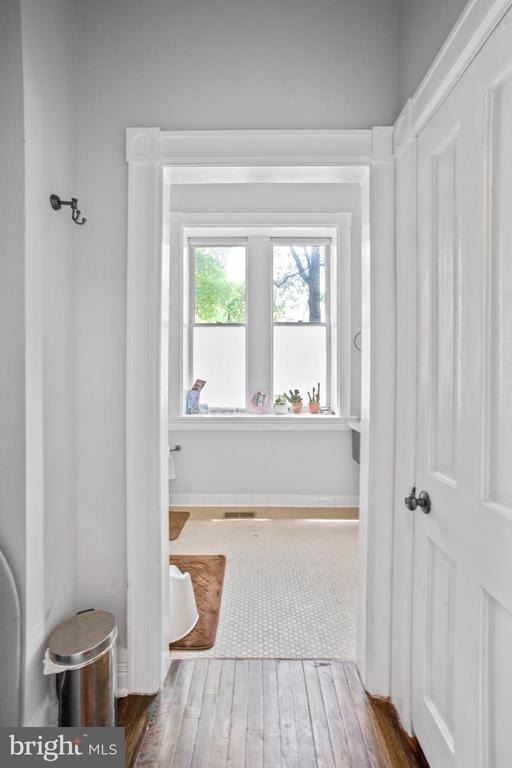 261 Robert Street - Photo 4