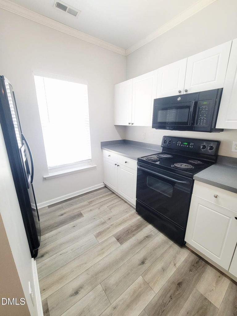 2405 Bay Harbor Drive - Photo 4