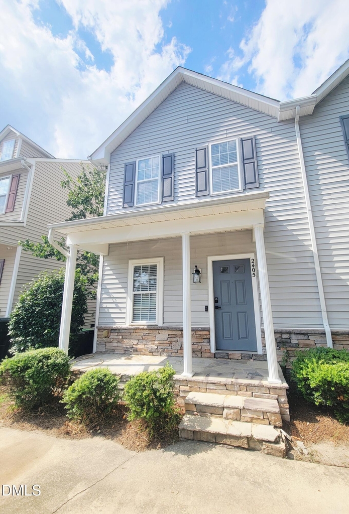 2405 Bay Harbor Drive - Photo 0