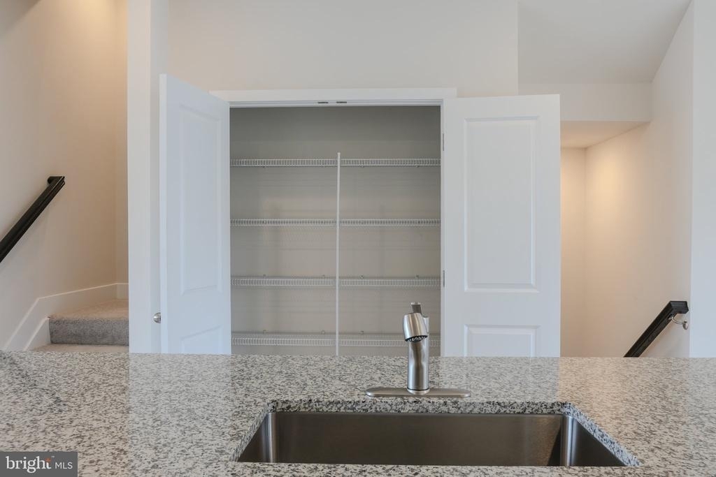 7410 Amega Way - Photo 10