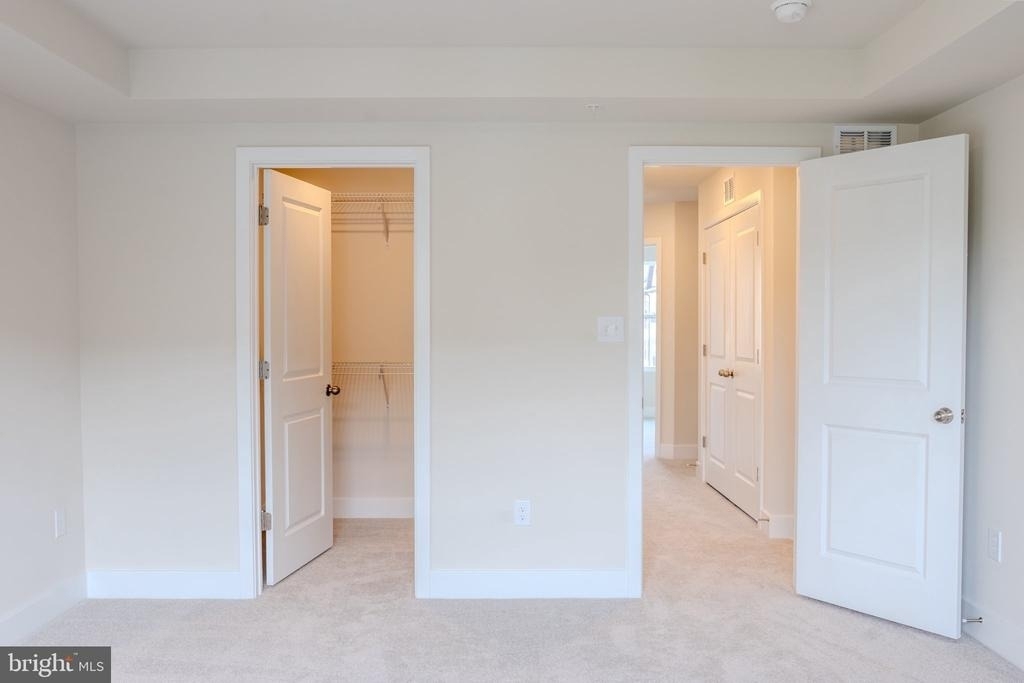 7410 Amega Way - Photo 18