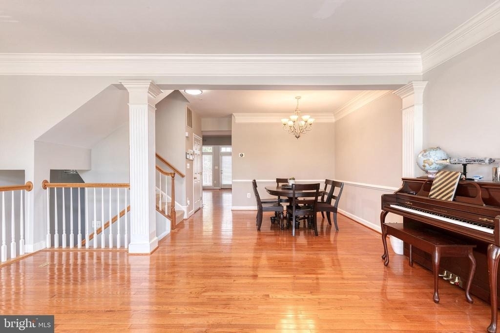 1564 Penzance Way - Photo 2