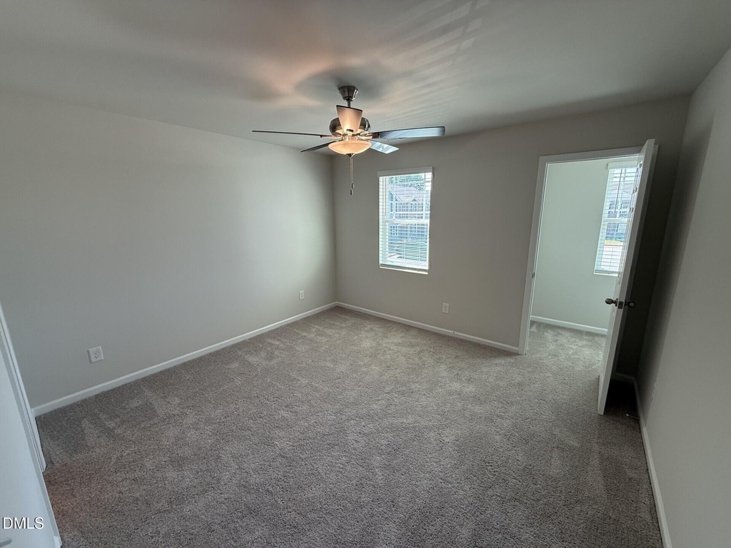 1006 Peony Lane - Photo 6