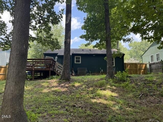 1113 Suffolk Boulevard - Photo 9