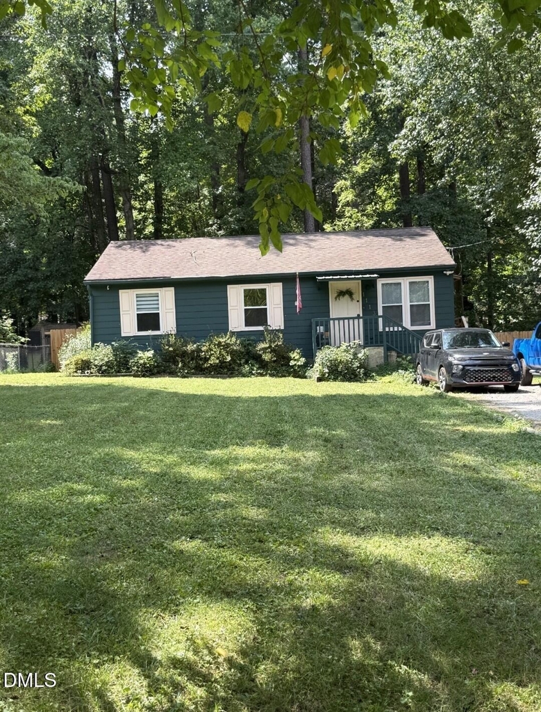 1113 Suffolk Boulevard - Photo 1