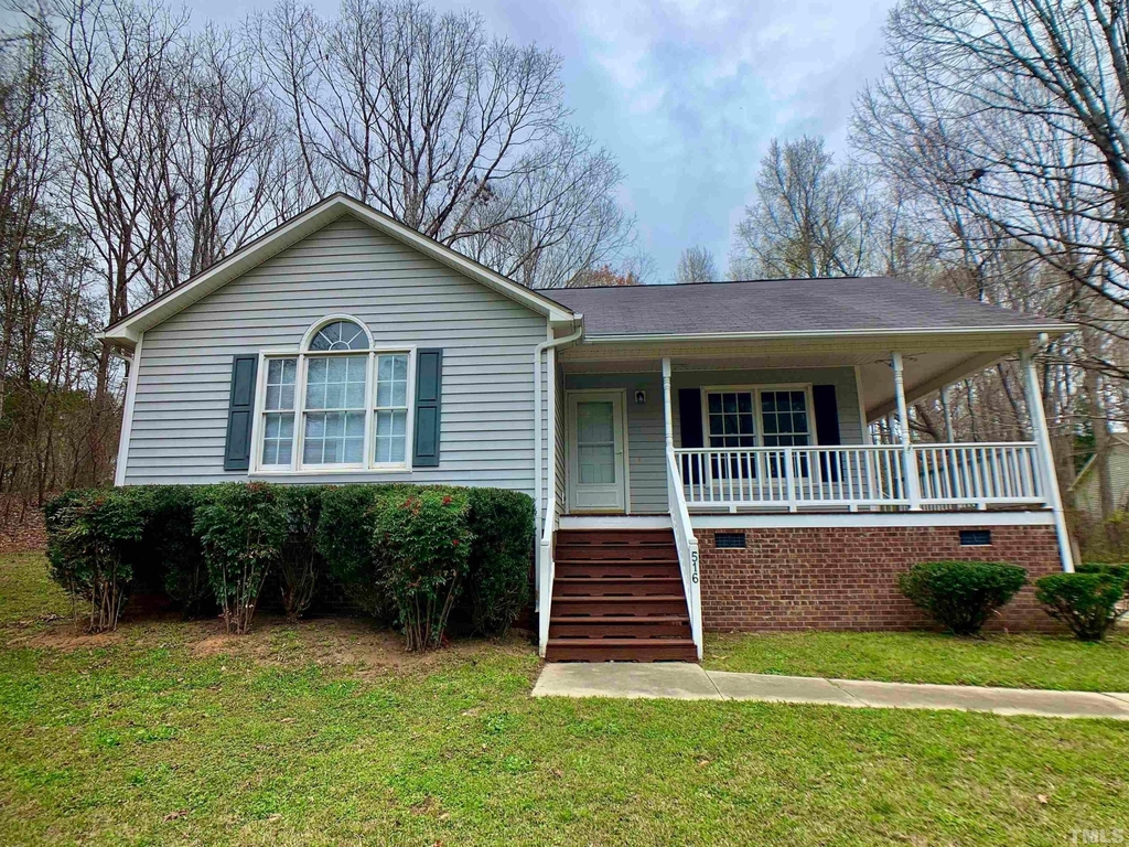 516 Contessa Court - Photo 0