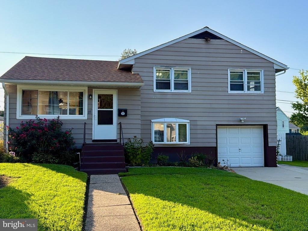 18 Aquilla Avenue - Photo 1