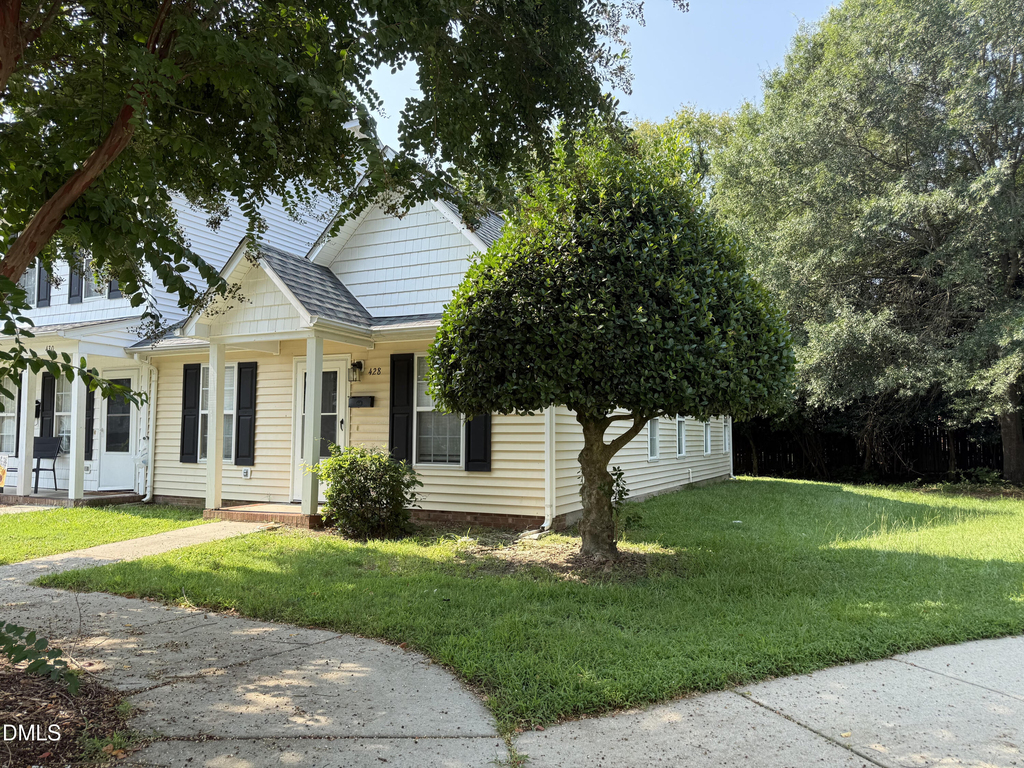 428 E Rose Street - Photo 1