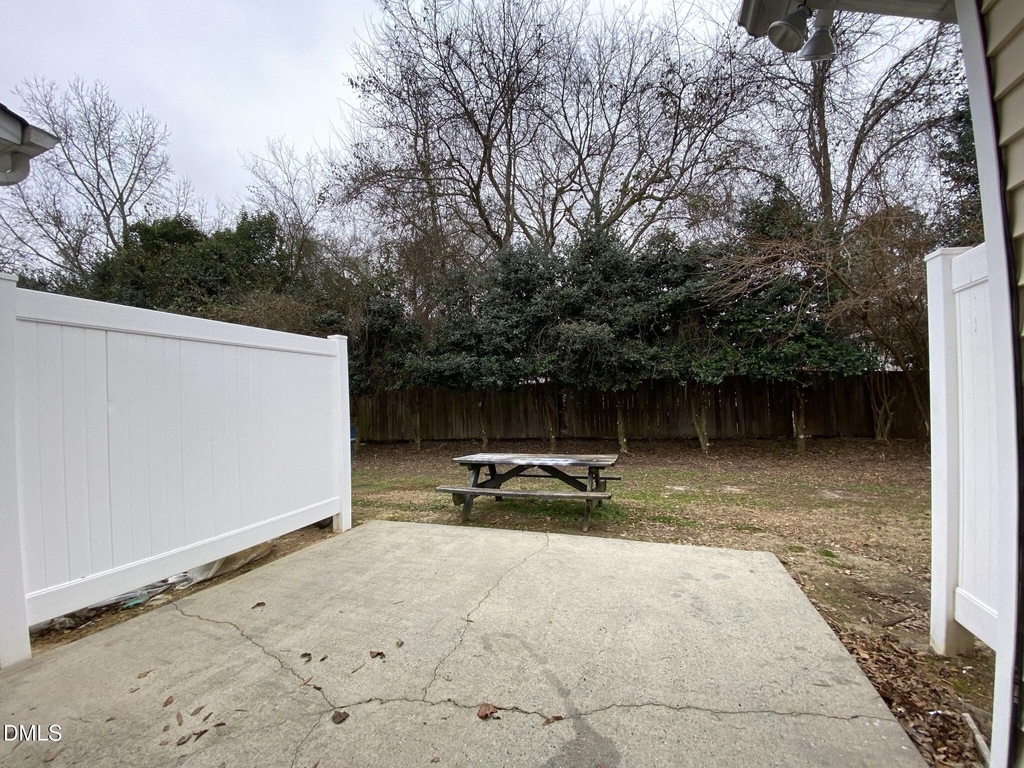 428 E Rose Street - Photo 19