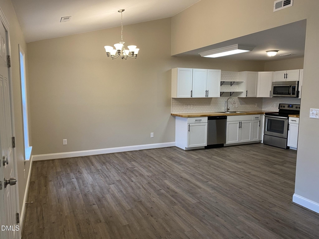 428 E Rose Street - Photo 2